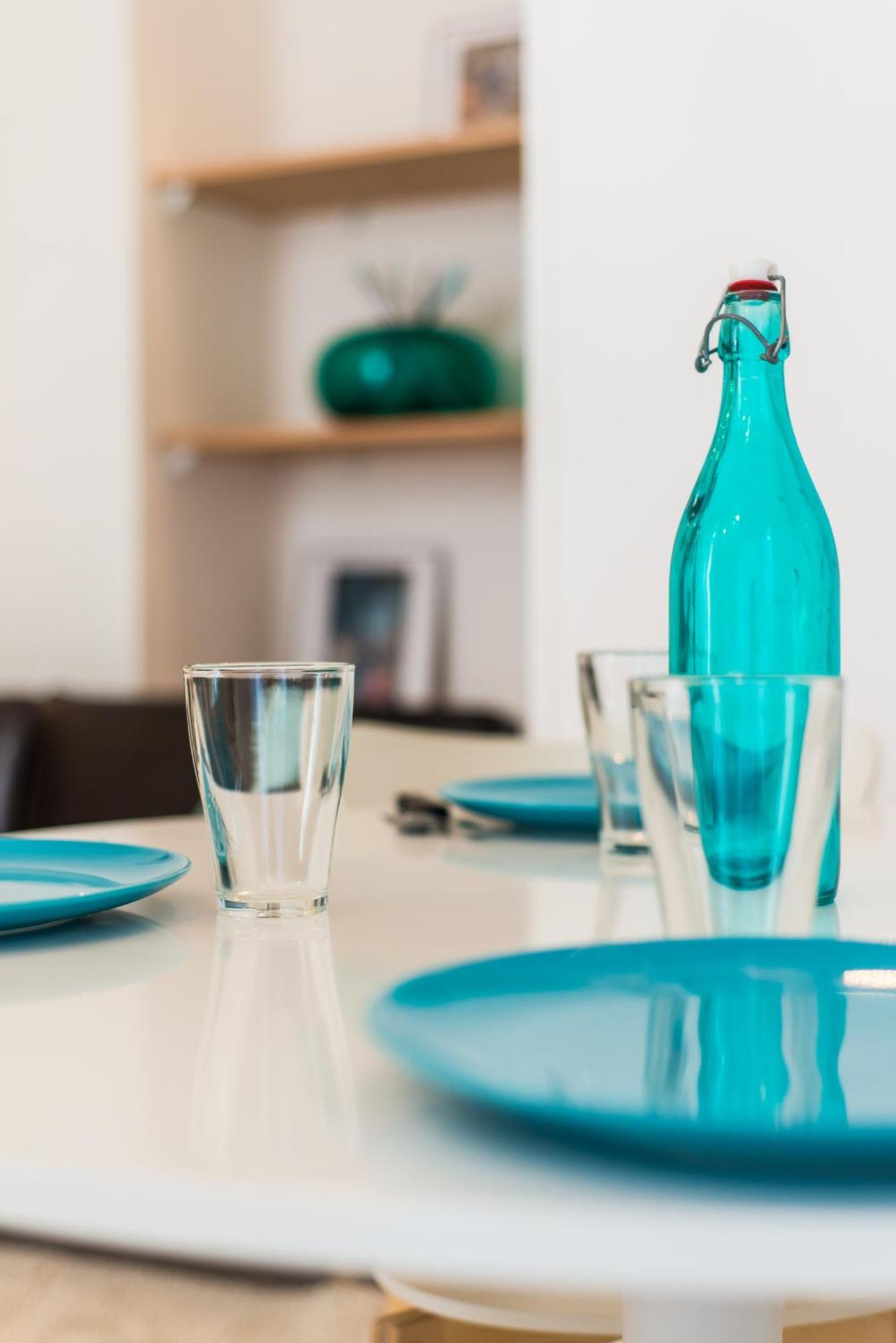 Modern 2-Bedroom City Center Apartment Nizza Esterno foto