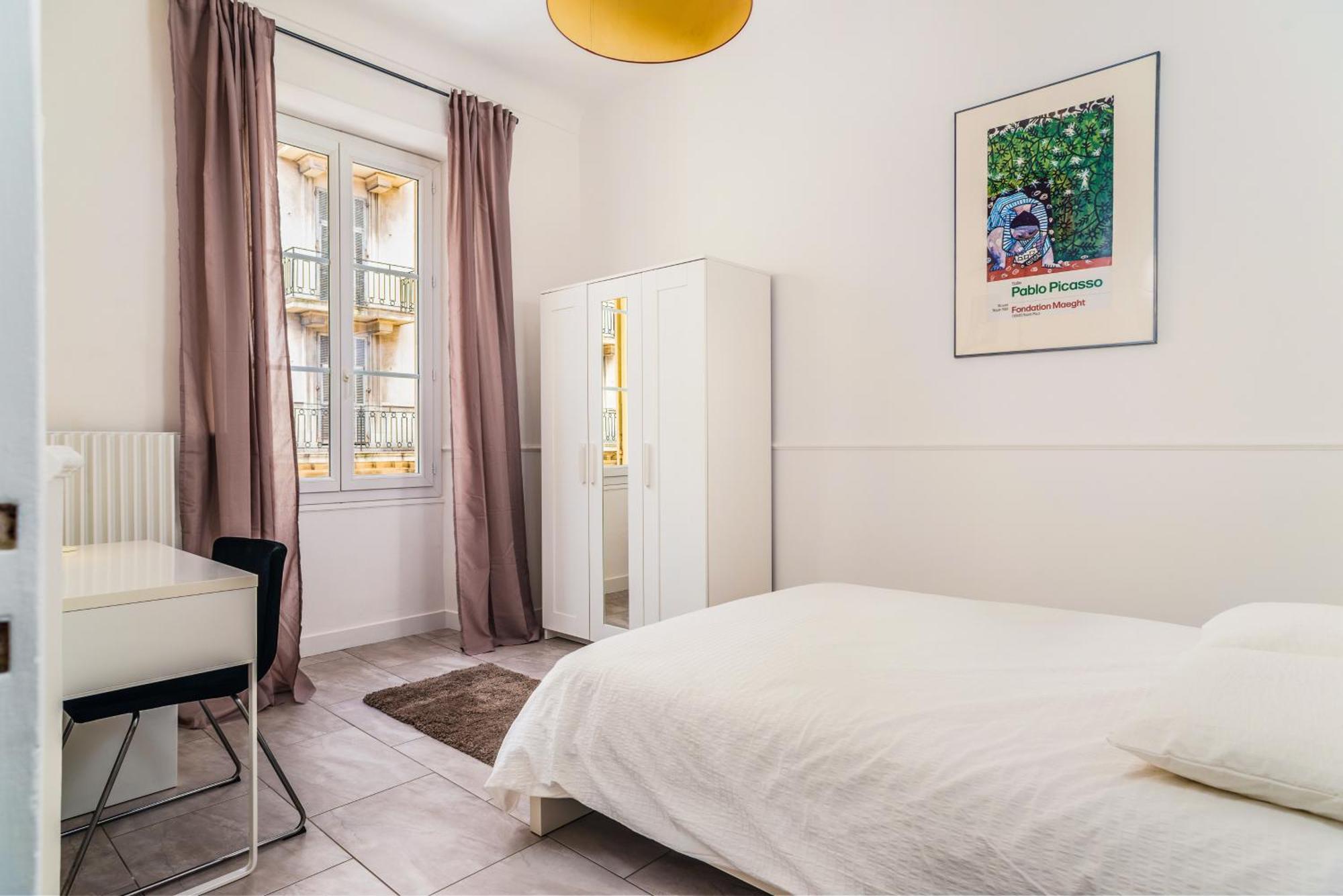 Modern 2-Bedroom City Center Apartment Nizza Esterno foto